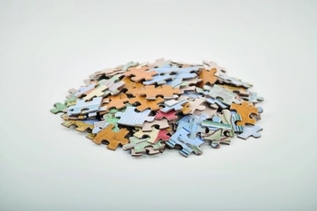 150 kosov sestavljanke v škatli